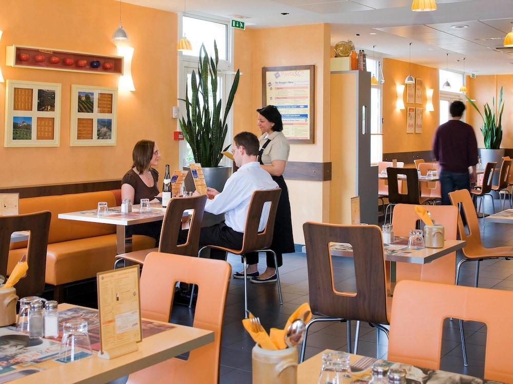 מלון סושיים Ibis Mulhouse Ile Napoleon מראה חיצוני תמונה