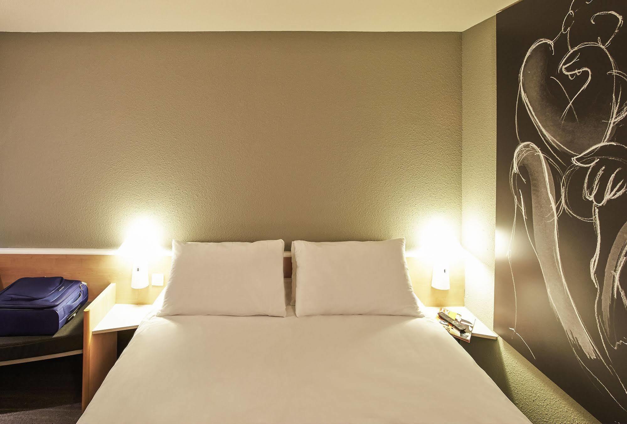 מלון סושיים Ibis Mulhouse Ile Napoleon מראה חיצוני תמונה